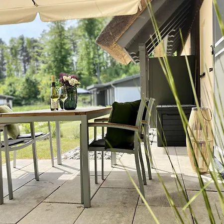 度假居 Herrlich 01 Klein Stresow Ruegen By Ruyastay