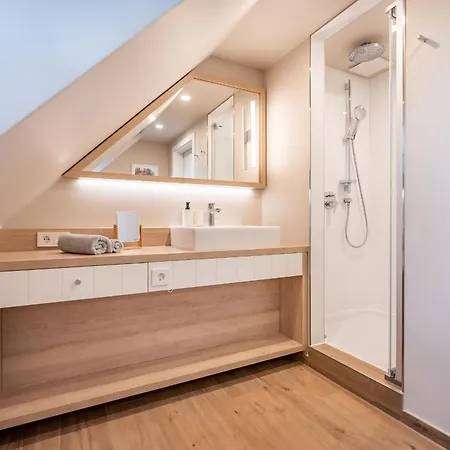 Herrlich 01 Klein Stresow Ruegen By Ruyastay Holiday home *