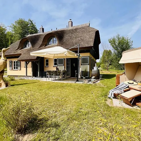 Herrlich 01 Klein Stresow Ruegen By Ruyastay Holiday home